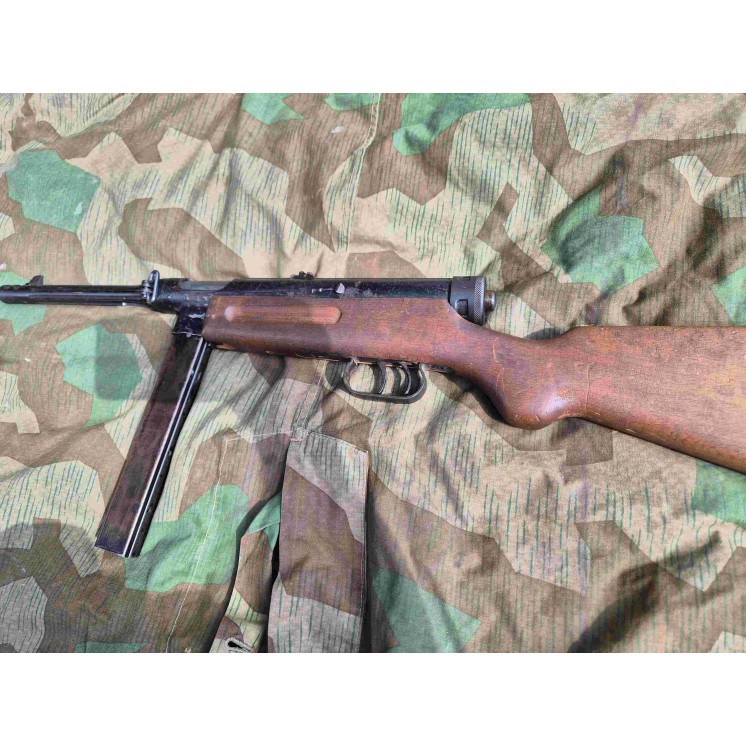 PISTOLET MITRAILLEUR BERETTA MOD 38/42 PUR WW2 NEUTRA Saint étienne