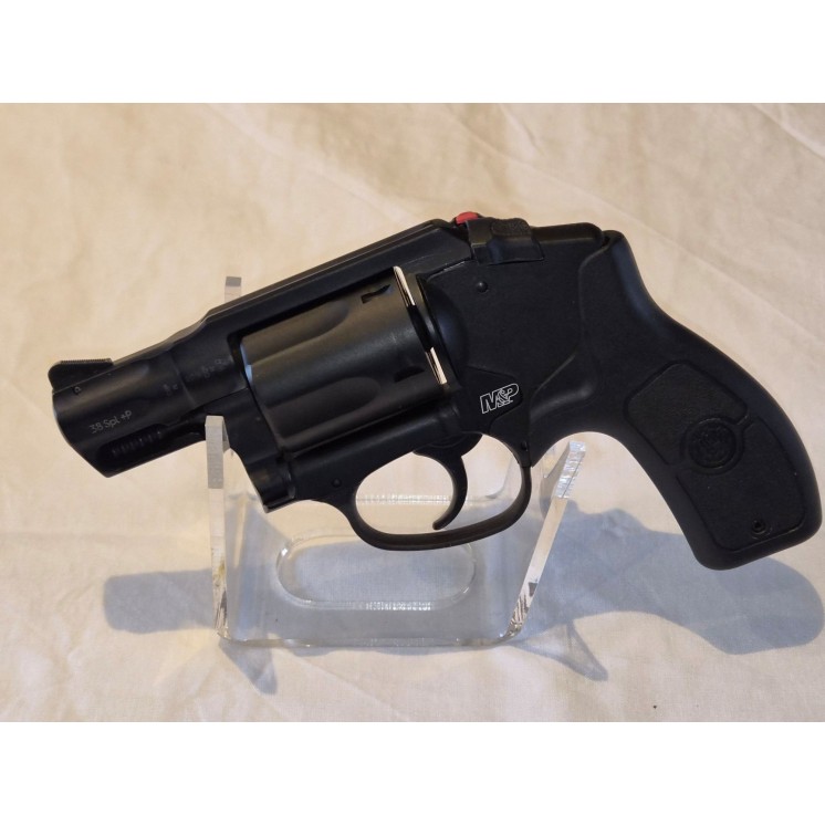 REVOLVER S&W M&P BODYGUARD 38 SPL AVEC LASER CAT B