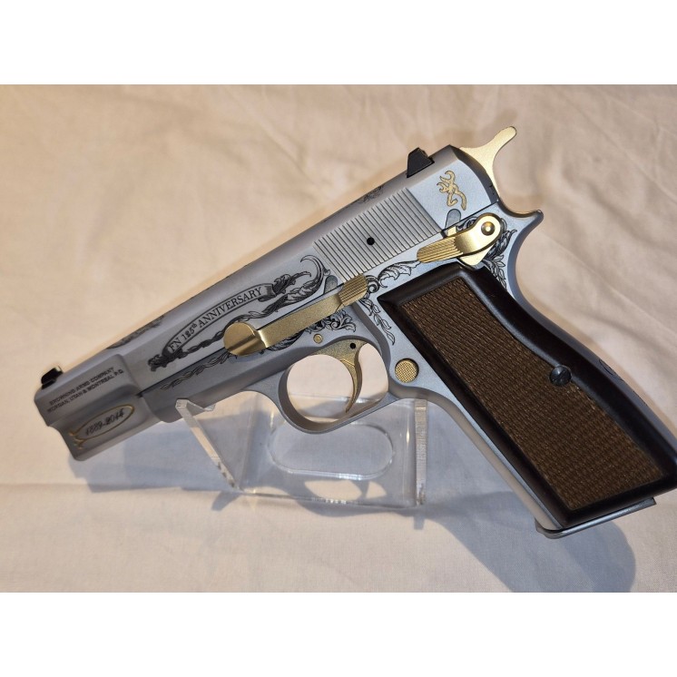 Très rare Pistolet FN GP 35 Browning Belgique le n°1 de la série limité anniversaire gravures et placage OR calibre 9x1 CAT B
