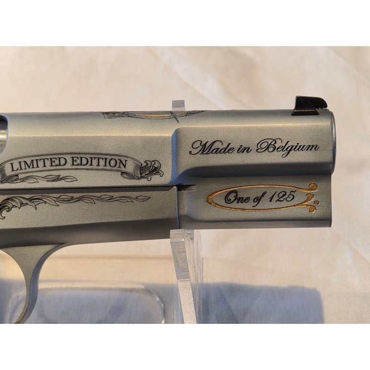 Très rare Pistolet FN GP 35 Browning Belgique le n°1 de la série limité anniversaire gravures et placage OR calibre 9x1 CAT B