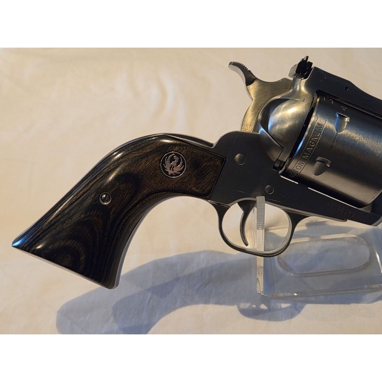 REVOLVER RUGER SUPER BLACKHAWK STAINLESS HUNTER 44 MAG CAT B