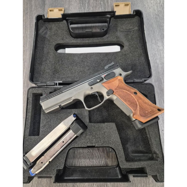 Occasion Pistolet CZ Custom one série limitée calibre 9X19 MM Cat B