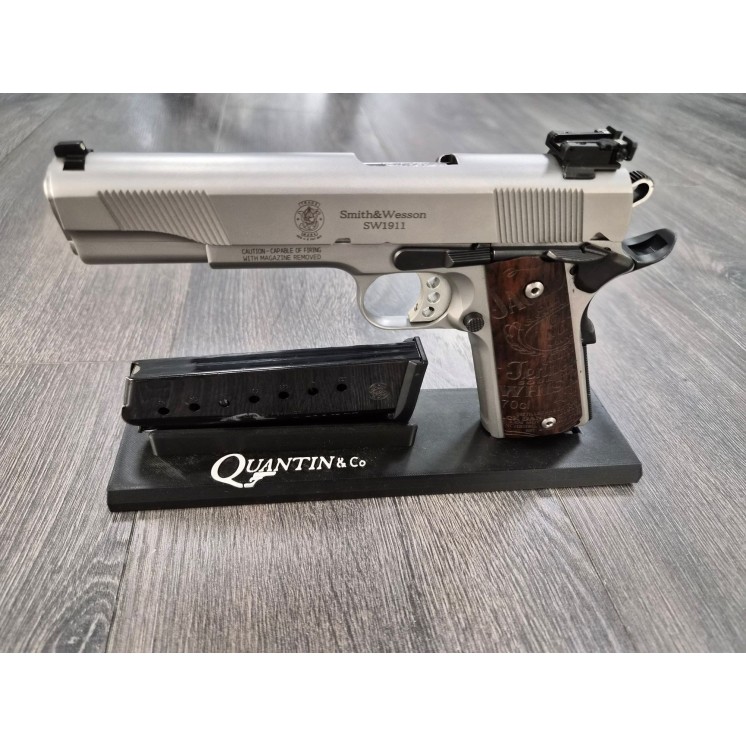 Occasion PISTOLET SMITH & WESSON SW1911 en 45ACP Cat B