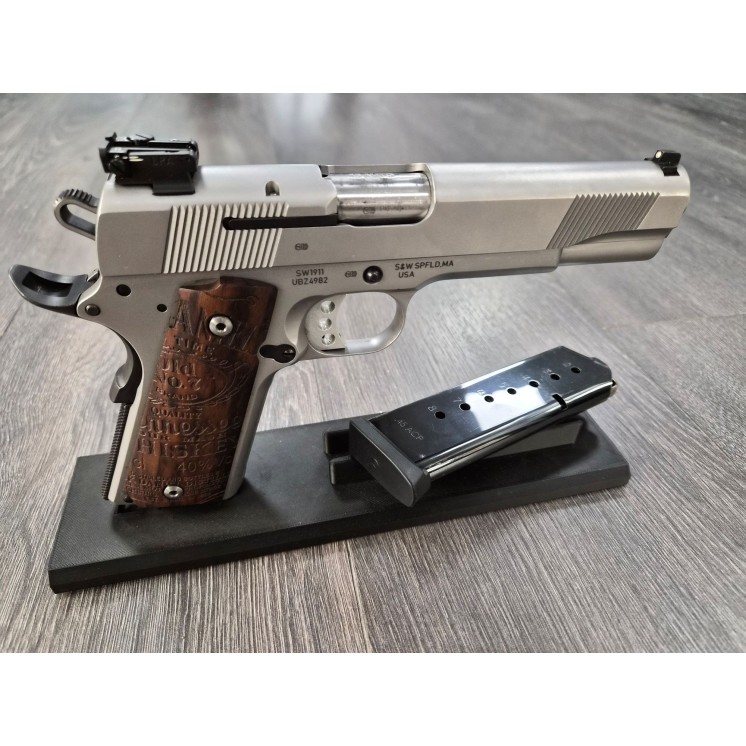 Occasion PISTOLET SMITH & WESSON SW1911 en 45ACP Cat B